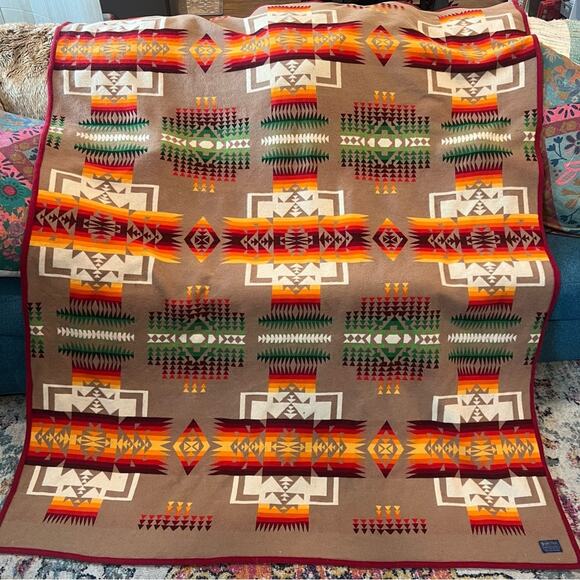 Vintage Beaver State Pendleton Wool Blanket Chief Joseph Design Tan w/ Red Trim - Picture 1 of 16